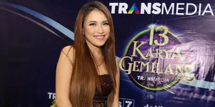 Ayu Ting Ting Ngaku Males Goyang Saat On Air, Kenapa Ya?