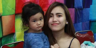 Ayu Ting Ting Paling Kesal Ketika Orang Tuanya Diserang Haters