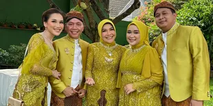 Ayu Ting Ting Tiba-Tiba Dikabarkan Lamaran, Umi Kalsum Beri Bantahan: Orang Ibu Lagi ke Undangan