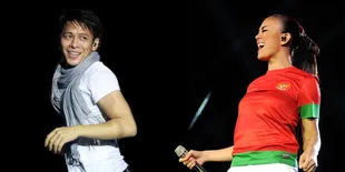 Babak Final, Agnez Mo dan NOAH 'Saling Sikut' di MTV EMA 2014