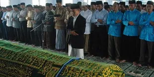 Bacaan Sholat Jenazah dan Artinya untuk Laki dan Perempuan, Lengkap dari Niat Sampai Doa