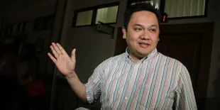 Bahas Perkawinan Beda Agama, Farhat Abbas Sindir Menantu Jokowi?