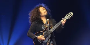 Bahas Tentang Kebijakan Konser, Is Mantan Vokalis Payung Teduh Protes Keras di Instagram