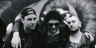 Band Asal Prancis Garap Ulang 'Unstoppable' Milik Endank Soekamti