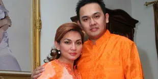 Bangkrut, Farhat Abbas Pinjam Uang ke Elza Syarif?