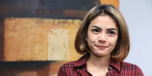 Bangun Tidur Tanpa Make Up, Nikita Mirzani - Lolly Wefie Cantik