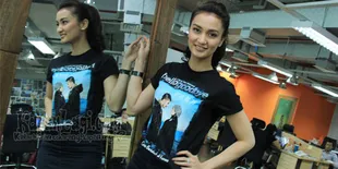 Banjir Jakarta, Atiqah Hasiholan Dirikan Posko di Rumahnya