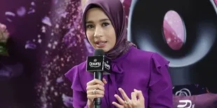 Banyakin Pewangi, Ini Dia Tips Rawat Hijab Ala Laudya Cynthia Bella!