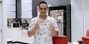 Baru Daftar Kuliah Hukum, Ferry Irawan Dipinang Jadi Asisten Pengacara Kondang