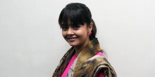 Baru Mendarat, Devoleena Bhattacharjee Langsung Syuting Pesbukers