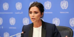 Baru Sadar, Artis Ini Ternyata Benar-Benar Mirip Victoria Beckham