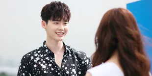 Baru Selesai Syuting, Lee Jong Suk Sudah Lupa Drama 'W'