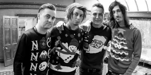 Batal Konser, Asking Alexandria Ajak Fans Hangout Bareng