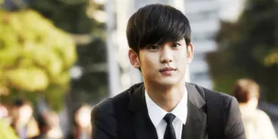 Bawakan 'Dreaming', Kim Soo Hyun Sapa Fans Dengan Bahasa
