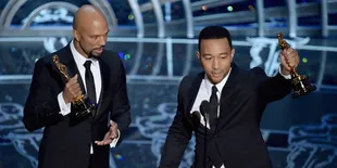 Bawakan 'Glory', John Legend Sukses Bikin Mewek Para Seleb!