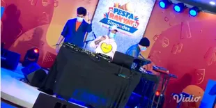 Bawakan Hits Andalan, Weird Genius dan Project Pop Obati Kerinduan Fans di PRS Episode 4