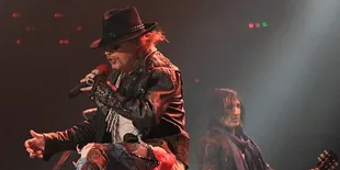 Bawakan 'Indonesia Raya', Guns N Roses 'Bakar' Penonton