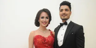Beda Agama, Nita Sofiani Tersentuh Dengan Surprise Natal Vin Rana