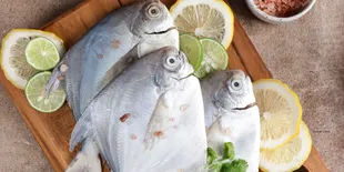 Begini Cara Membersihkan Ikan Bawal agar Tidak Bau Tanah