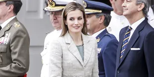 Begini Jadinya Jika Ratu Letizia 'Ditelan' Lautan Manusia
