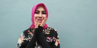 Begini Reaksi Ibunda Kartika Putri Ketika Anaknya Memutuskan Berhijab