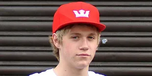 Beginilah Ekspresi Niall Horan Ketika Menyanyikan Lagu Queen...