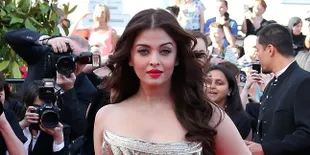 Belahan Dada Rendah, Gaun Hitam Emas Ini Bikin Aishwarya Seksi!