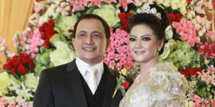 Bella Saphira Terlihat Anggun dan Cantik di Pelaminan