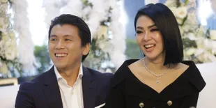 Belum Lama PDKT, Ini Alasan Reino Barack Yakin Syahrini adalah Jodohnya