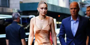 Belum Pacaran, Gigi Hadid &#38; Tyler Cameron Masih di Tahap Awal PDKT