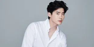 Belum Selesai Wajib Militer, Lee Jong Suk Dikabarkan Bakal Tampil di Film 'THE WITCH 2'