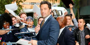 Ben Affleck Tak Pernah Beli Mobil Mewah Untuk 'Selingkuhannya'