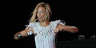 Benarkah Beyonce Knowles Tak Pintar Menulis Lagu?
