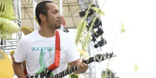Bengbeng Pas Band Gratiskan Album Religi Haromain