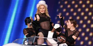 Berani di Panggung, Madonna Pemalu Saat Kencan