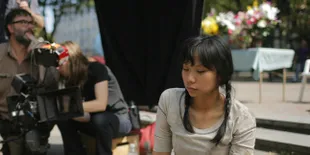 Berasal Dari Asia, Niat Livi Zheng Jadi Sutradara Ditertawakan