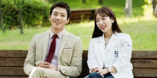 Berbaring Bersama, Park Shin Hye dan Kim Rae Won Romantis Manis