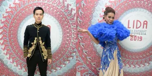 Berburu Takjil - Jadi Muadzin, Kegiatan Sheyla &#38; Faul Jalani Puasa di Kampung Halaman