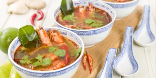Berburu Tom Yam Ala Street Food di Thailand, Yuk!