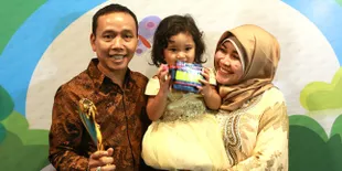 Beredar Foto 'Ayah Kandung' Ayu Ting Ting, Ini Respon Abdul Rojak