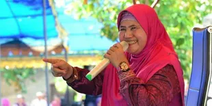 Beredar Kabar Hoaks Mamah Dedeh Meninggal Dunia, Abdel Achrian Angkat Bicara
