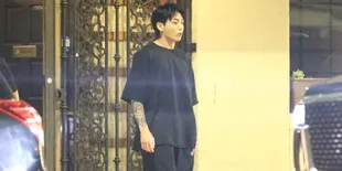 Beredar Video Momen Jungkook BTS Santai Merokok di Los Angeles, Fans Heboh