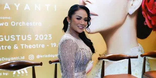 Beri Aksi Panggung yang Berbeda, Kris Dayanti Akan Tampil Kolaborasi Dengan Aurel dan Amora Dalam Konser Semesta