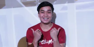 Beri Dukungan, Billy Syahputra Temani Hilda Sidang Pembatalan Nikah Dengan Kris Hatta