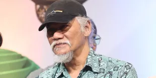 Beri Kesempatan Mendiang Ryan Hidayat Jadi Sutradara, Tio Pakusadewo Ungkap Alasan di Balik Pembuatan Sinetron 'Anak Menteng' di Tahun 1995