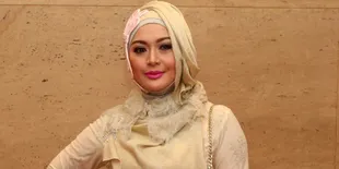 Berkas Lengkap, Edies Adelia Hanya Bisa Pasrah