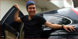 Berkat Olga Syahputra, Tukang Parkir Akhirnya Bisa Pelesir