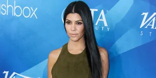 Berpose Bugil, Kourtney Kardashian 'Caper' ke Justin Bieber?