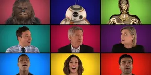 Bersenandung, Harrison Ford & 'STAR WARS' Cast Jadi Grup Acapella