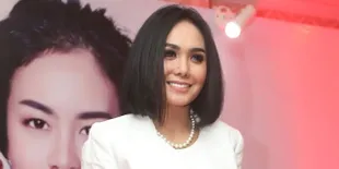 Berturut-Turut Umrah di Tahun Baru, Ini Alasan Yuni Shara